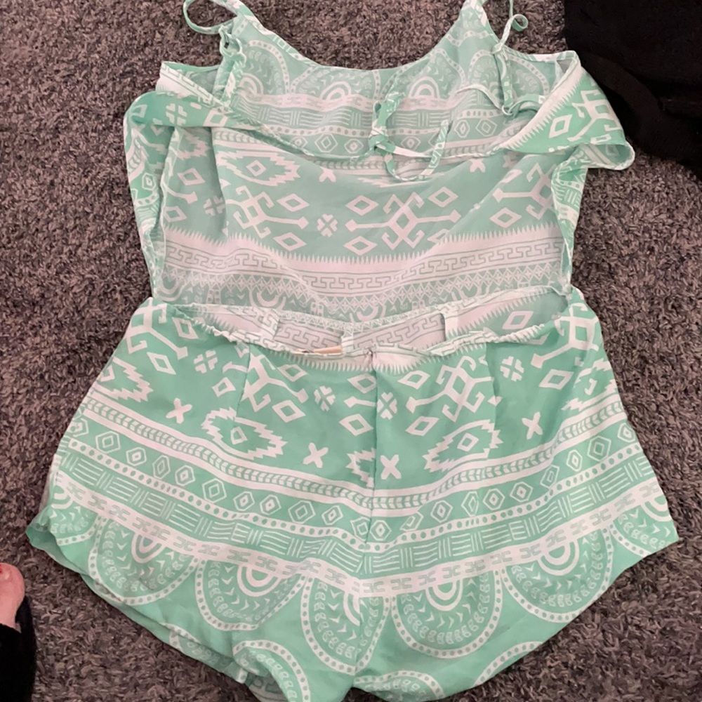 ROMPER - Picture 4 of 9